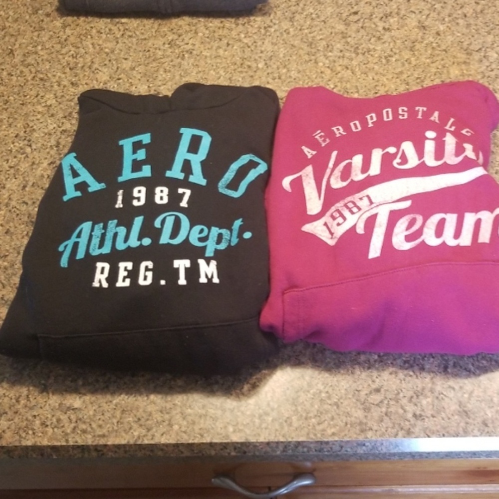 2 Aero hoodies